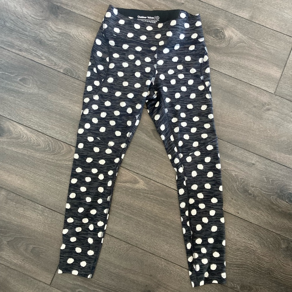 Outdoor voices polka dots legging size S